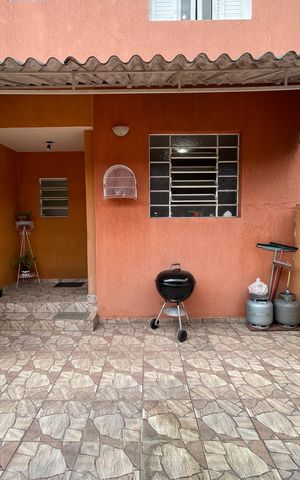 Casa à venda com 158m², 3 quartos e 2 vagas Casa à venda com 158m², 3 quartos e 2 vagasQuintal