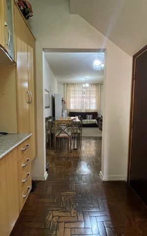 Casa à venda com 158m², 3 quartos e 2 vagas Casa à venda com 158m², 3 quartos e 2 vagasSala