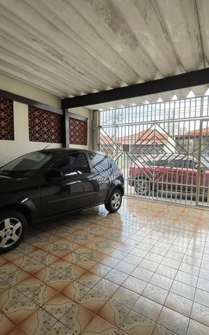 Casa à venda com 158m², 3 quartos e 2 vagas Casa à venda com 158m², 3 quartos e 2 vagasGaragem