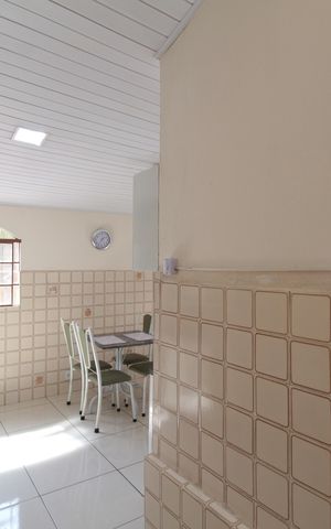 Casa à venda com 351m², 2 quartos e 1 vagaCozinha