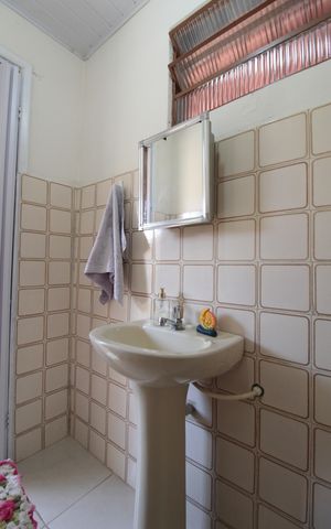 Casa à venda com 351m², 2 quartos e 1 vagaBanheiro Social 2