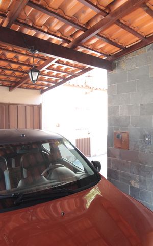 Casa à venda com 351m², 2 quartos e 1 vagaGaragem