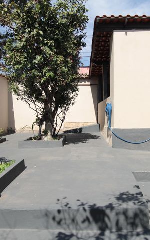 Casa à venda com 351m², 2 quartos e 1 vagaQuintal