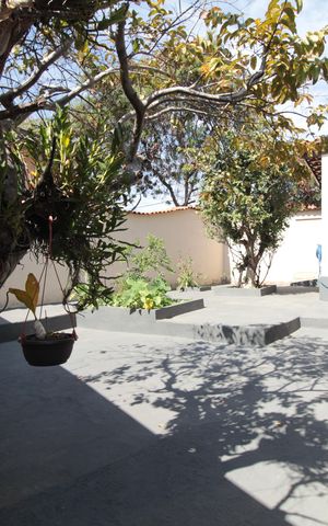 Casa à venda com 351m², 2 quartos e 1 vagaQuintal