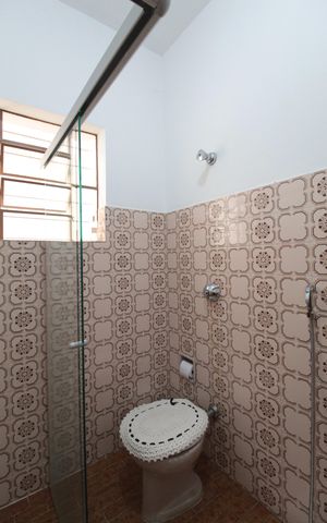 Casa à venda com 351m², 2 quartos e 1 vagaBanheiro Social 1