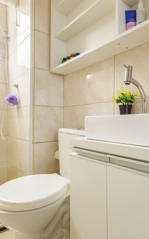 Apartamento à venda com 42m², 2 quartos e 1 vaga Apartamento à venda com 42m², 2 quartos e 1 vagaBanheiro
