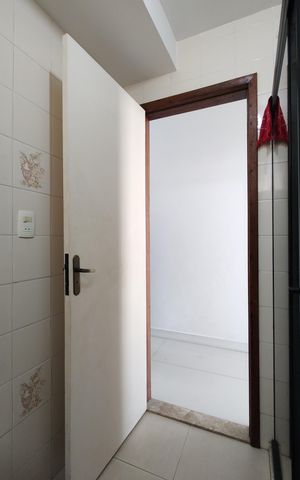 Casa de condomínio à venda com 900m², 5 quartos e 2 vagasBanheiro 1