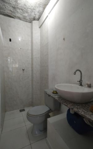 Casa de condomínio à venda com 900m², 5 quartos e 2 vagasBanheiro da Garagem