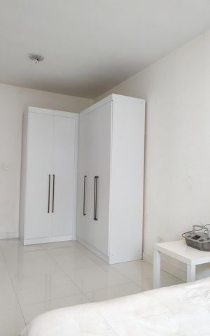 Casa de condomínio à venda com 900m², 5 quartos e 2 vagas Casa de condomínio à venda com 900m², 5 quartos e 2 vagasQuarto 2