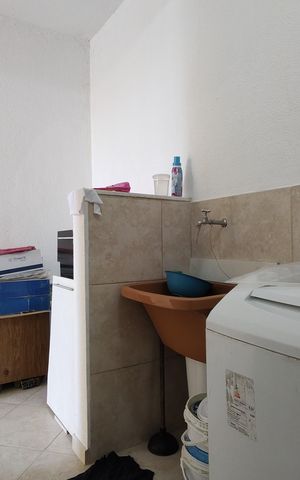 Casa de condomínio à venda com 900m², 5 quartos e 2 vagas Casa de condomínio à venda com 900m², 5 quartos e 2 vagasÁrea de Serviço