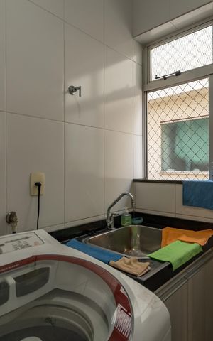 Apartamento à venda com 200m², 4 quartos e 2 vagas Apartamento à venda com 200m², 4 quartos e 2 vagasÁrea de Serviço