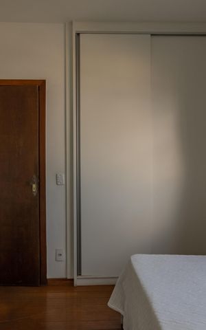 Apartamento à venda com 200m², 4 quartos e 2 vagas Apartamento à venda com 200m², 4 quartos e 2 vagasQuarto 2