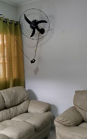 Casa à venda com 294m², 4 quartos e 4 vagasCasa 1: Sala