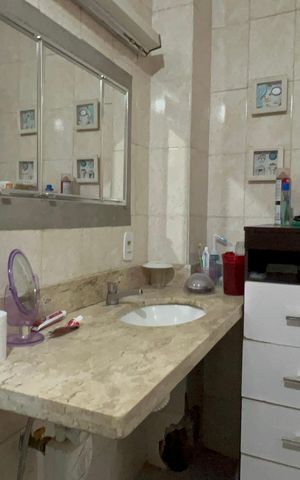 Apartamento à venda com 95m², 2 quartos e sem vaga Apartamento à venda com 95m², 2 quartos e sem vagaBanheiro