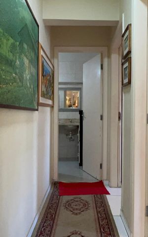Apartamento à venda com 95m², 2 quartos e sem vaga Apartamento à venda com 95m², 2 quartos e sem vagaCorredor