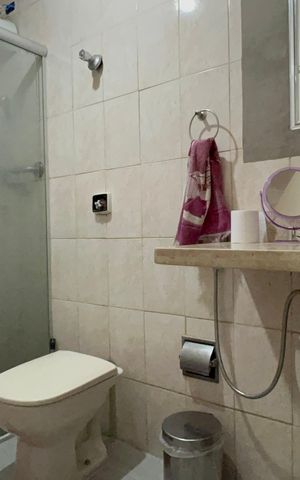Apartamento à venda com 95m², 2 quartos e sem vaga Apartamento à venda com 95m², 2 quartos e sem vagaBanheiro