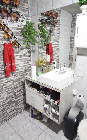 Casa à venda com 300m², 3 quartos e sem vagaBanheiro