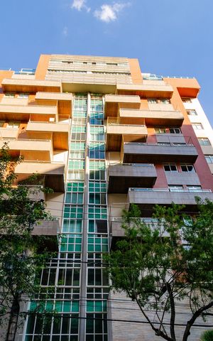 Apartamento à venda com 127m², 3 quartos e 2 vagas Apartamento à venda com 127m², 3 quartos e 2 vagasFachada