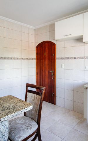 Casa para alugar com 98m², 2 quartos e 2 vagas Casa para alugar com 98m², 2 quartos e 2 vagasCozinha