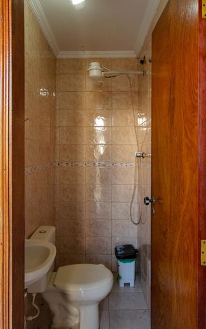 Casa para alugar com 98m², 2 quartos e 2 vagas Casa para alugar com 98m², 2 quartos e 2 vagasBanheiro de Serviço