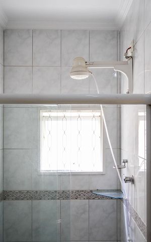 Casa para alugar com 98m², 2 quartos e 2 vagas Casa para alugar com 98m², 2 quartos e 2 vagasBanheiro 1