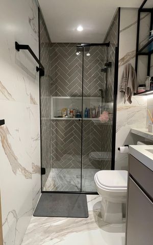 Apartamento à venda com 72m², 2 quartos e 1 vaga Apartamento à venda com 72m², 2 quartos e 1 vagaBanheiro da Suíte