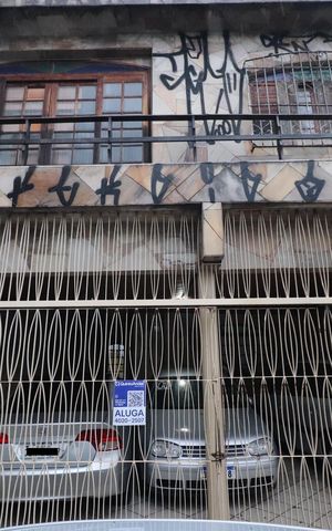 Casa à venda com 400m², 6 quartos e 3 vagasFachada/Placa
