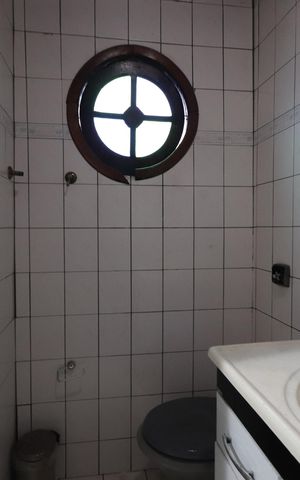 Casa à venda com 400m², 6 quartos e 3 vagasBanheiro da Suíte 4