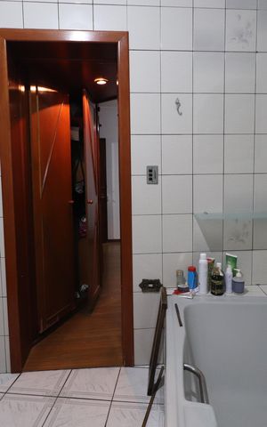 Casa à venda com 400m², 6 quartos e 3 vagasBanheiro da Suíte 1