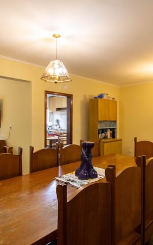 Casa para alugar com 100m², 4 quartos e 3 vagas Casa para alugar com 100m², 4 quartos e 3 vagasSala de Jantar