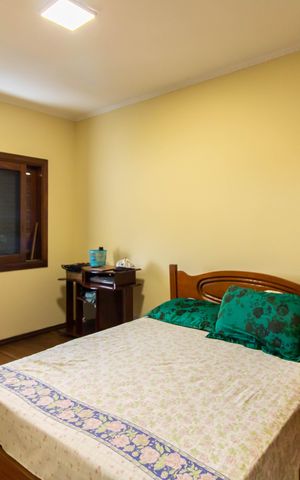 Casa para alugar com 100m², 4 quartos e 3 vagas Casa para alugar com 100m², 4 quartos e 3 vagasQuarto 1