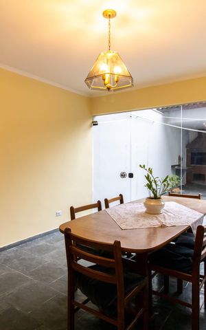 Casa para alugar com 100m², 4 quartos e 3 vagas Casa para alugar com 100m², 4 quartos e 3 vagasSala de Jantar 2