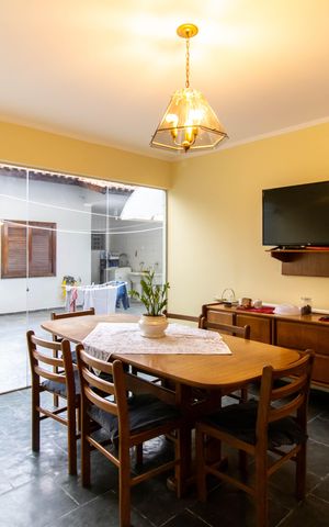 Casa para alugar com 100m², 4 quartos e 3 vagas Casa para alugar com 100m², 4 quartos e 3 vagasSala de Jantar 2