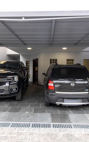 Casa para alugar com 100m², 4 quartos e 3 vagas Casa para alugar com 100m², 4 quartos e 3 vagasGaragem