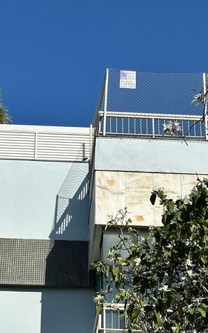 Apartamento à venda com 193m², 2 quartos e 2 vagas Apartamento à venda com 193m², 2 quartos e 2 vagasPlaquinha