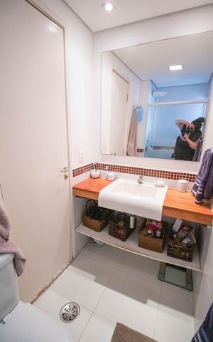 Apartamento à venda com 71m², 2 quartos e 2 vagas Apartamento à venda com 71m², 2 quartos e 2 vagasBanheiro da Suíte