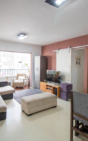 Apartamento à venda com 71m², 2 quartos e 2 vagas Apartamento à venda com 71m², 2 quartos e 2 vagasSala
