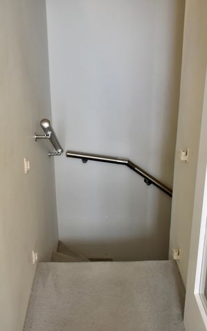 Apartamento à venda com 109m², 2 quartos e 2 vagas Apartamento à venda com 109m², 2 quartos e 2 vagasEscada