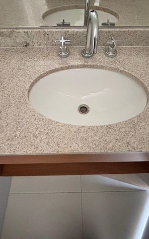 Apartamento à venda com 63m², 1 quarto e 1 vaga Apartamento à venda com 63m², 1 quarto e 1 vagaBanheiro