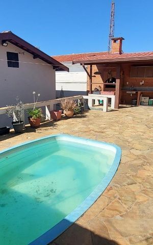 Casa à venda com 216m², 3 quartos e 3 vagas Casa à venda com 216m², 3 quartos e 3 vagasFoto 32