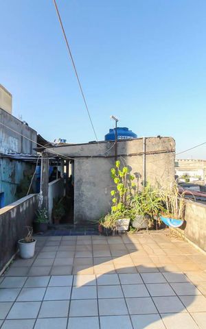 Casa à venda com 125m², 6 quartos e 4 vagas Casa à venda com 125m², 6 quartos e 4 vagasÁrea de Serviço