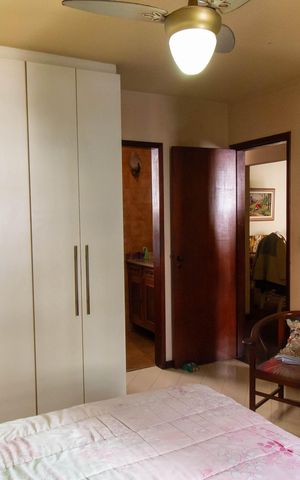 Apartamento à venda com 304m², 4 quartos e 2 vagas Apartamento à venda com 304m², 4 quartos e 2 vagasSuíte 1