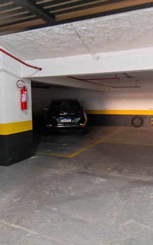 Apartamento à venda com 304m², 4 quartos e 2 vagas Apartamento à venda com 304m², 4 quartos e 2 vagasÁrea comum