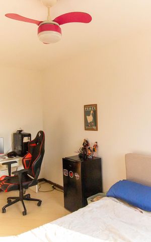 Apartamento à venda com 304m², 4 quartos e 2 vagas Apartamento à venda com 304m², 4 quartos e 2 vagasQuarto 2