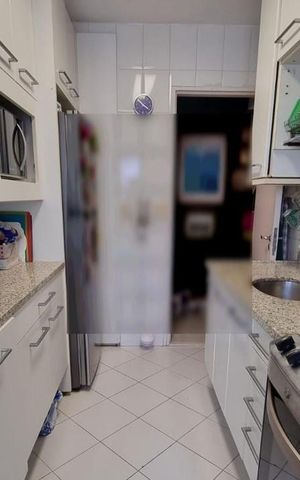 Apartamento à venda com 82m², 3 quartos e 2 vagas Apartamento à venda com 82m², 3 quartos e 2 vagasCozinha