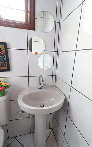 Casa à venda com 110m², 2 quartos e 4 vagasLavabo