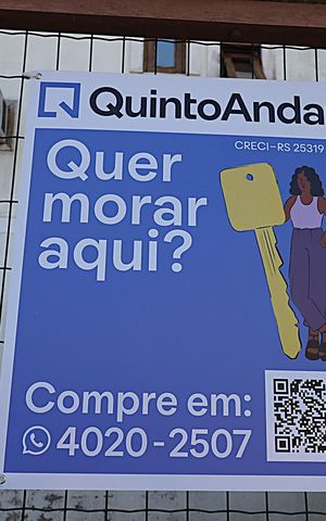 Casa à venda com 110m², 2 quartos e 4 vagasPlaquinha instalada