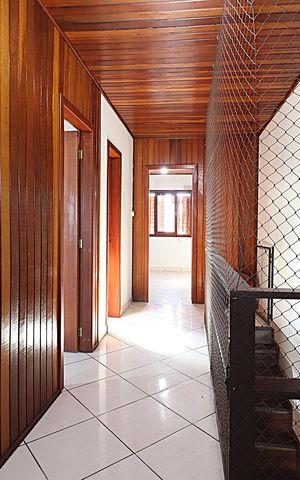 Casa à venda com 110m², 2 quartos e 4 vagasCorredor