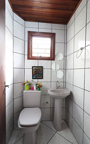 Casa à venda com 110m², 2 quartos e 4 vagasBanheiro Social