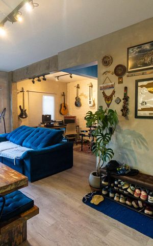 Apartamento à venda com 92m², 2 quartos e 1 vaga Apartamento à venda com 92m², 2 quartos e 1 vagaSala